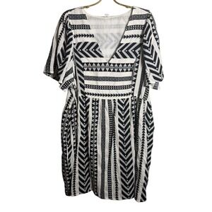 Old Navy Women XL Black White Geometric Tribal V-Neck Flutter Sleeve Boho Dress